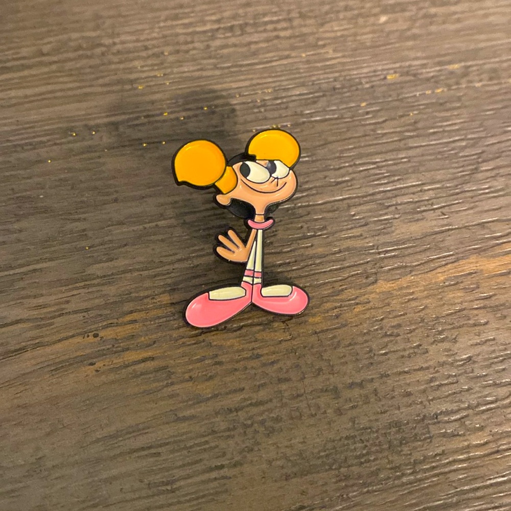 Dee Dee Brooch Pin